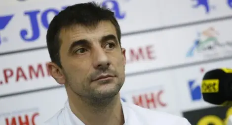 Петър Шопов ще води волейболния &bdquo;Дунав&ldquo; и в Суперлигата