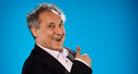 Бате Енчо ще радва малчугани  на цветно коледно тържество