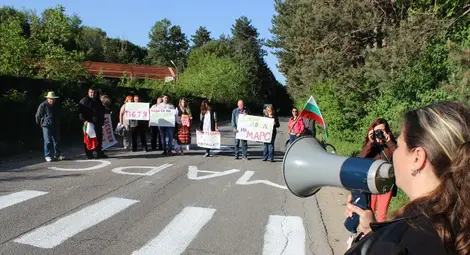 Отново блокират пътя Русе-Кубрат