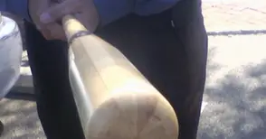 Баща отмъстил с бухалка за отказ да пуснат сина му на селски сбор