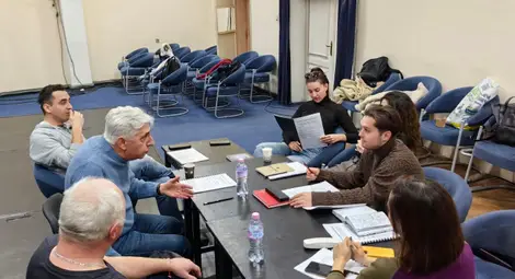 Ева Данаилова поставя Бертолд Брехт в ДТ „Сава Огнянов“ Ева Данаилова поставя Бертолд Брехт в ДТ „Сава Огнянов“