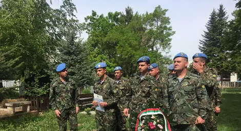 Командоси отдадоха почит на загиналия в Ирак офицерски кандидат Валентин Донев