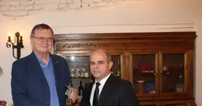 Президентът на волейбола в Европа гостува в Русе