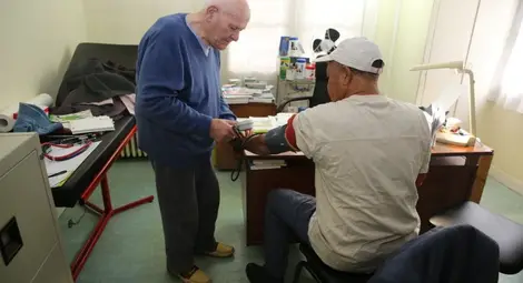 Кристиан Шени и съветите от 98-годишния лекар, който все още практикува