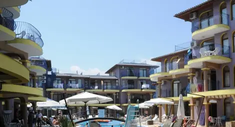 Град колкото Велико Търново намери работа по морето