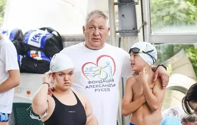 Златните рибки на Фондация &bdquo;Александър Русев&ldquo; с поредни отличия от 7-ия международен турнир по адаптирано плуване в София