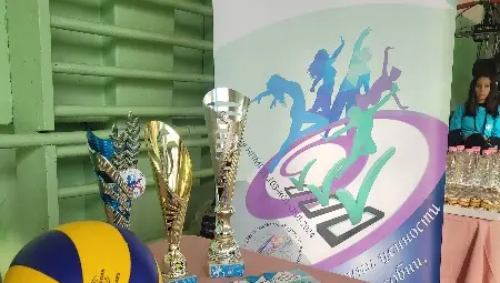 60 младежи участваха в спортен трибой по проект за демократични ценности