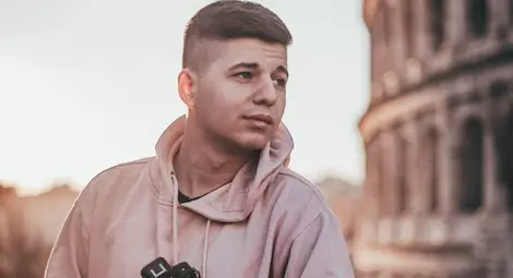 Русенски студент спечели конкурс  с проект за 3D кукерски костюм