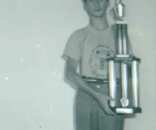 Първите стъпки на шампиона. Снимки: Държавен архив-Русе