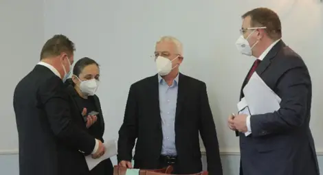 БЛС против разхлабване на мерките преди Рождество