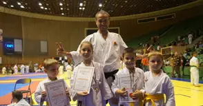 Дебютанти от „Хелиос“ печелят първи медали