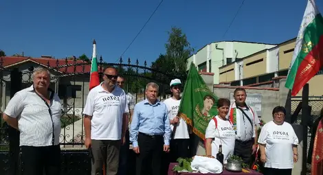 Ветово посрещна участниците в похода по стъпките на Таньо войвода