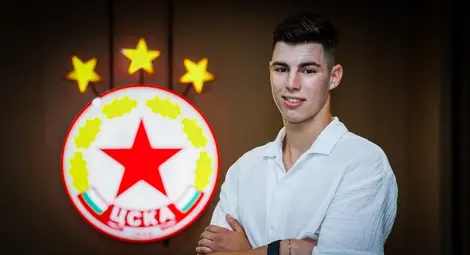 Даниел Николов: „Левски“ ме направи вратар на ЦСКА Даниел Николов: „Левски“ ме направи вратар на ЦСКА