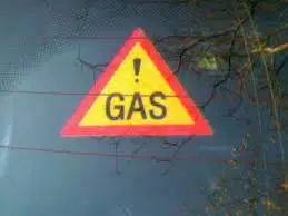 ВМРО: Колите на газ да паркират с преференции, в събота да не се плаща ВМРО: Колите на газ да паркират с преференции, в събота да не се плаща