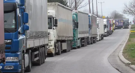 Износът расте с 15.8%  към края на полугодието