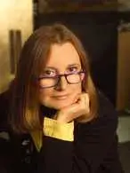 История, мит и загадки в изложбата на  италианската авторка Анджела Окипинти