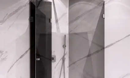 Умно стъкло и високотехнологични функции: Поглед към бъдещето на душ кабините със Smart Care