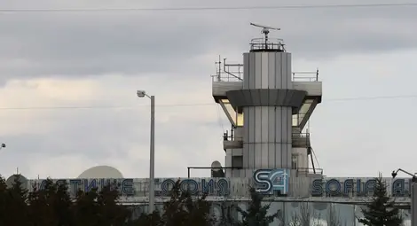 Летище София блокирано от пътници