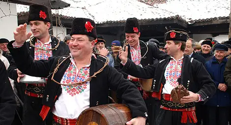 Православната църква чества Трифоновден