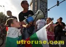 30 души блокираха сградата на областната управа във Варна до оставката на Орешарски