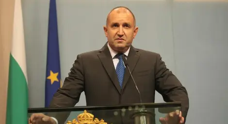 Радев: България трябва да изработи национална позиция за Македония