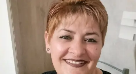 Зюхре Адем: Колкото и труден да изглежда животът ти, никога не се отказвай. Усмихвай се въпреки трудностите