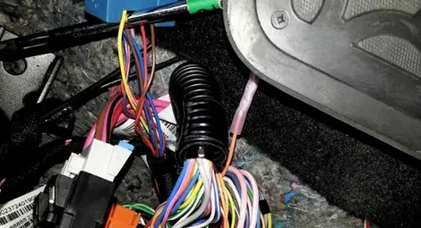 Имобилайзер спаси БМВ от кражба зад Халите