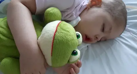 4-годишно дете с мозъчен тумор се нуждае от помощ