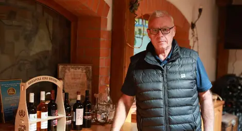 Три нови вина и зала за дегустации в 100-годишна мелница готви избата в Нисово Три нови вина и зала за дегустации в 100-годишна мелница готви избата в Нисово