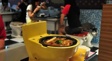 Ресторант-тоалетна стана хит в Ел Ей Ресторант-тоалетна стана хит в Ел Ей