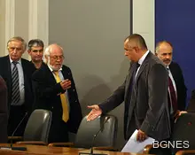 Възрастта за пенсиониране остава замразена през 2015 г. - подробности