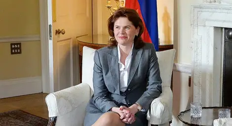 Разследващи нахлули в офиса на експремиера Аленка Братушек