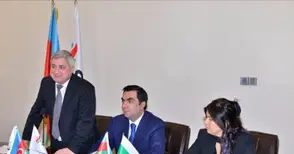 Договор за 75 000 евро подписа  университетът с ВУЗ по нефт в Баку