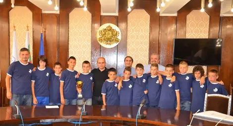 Кметът награди футболистите на &bdquo;Дунав&ldquo; за &bdquo;А&ldquo; група