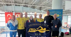 Ветераните на „Ирис“ с нов златен връх на турнир в басейна на Одрин