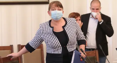 Сачева: Още няма решение за индексацията на пенсиите догодина Сачева: Още няма решение за индексацията на пенсиите догодина