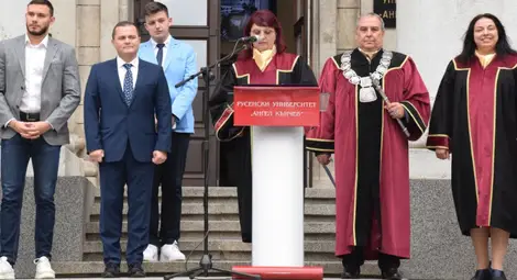 Русенският университет започва учебната година с над 1600 нови студенти