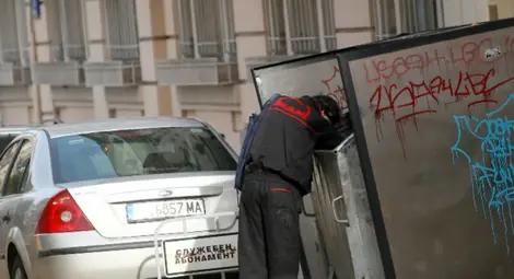 Между 130 хиляди и 250 000 души в България нямат лични карти