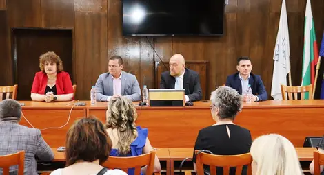 Награда "Неофит Рилски" за петима учители от Русе и областта /галерия/