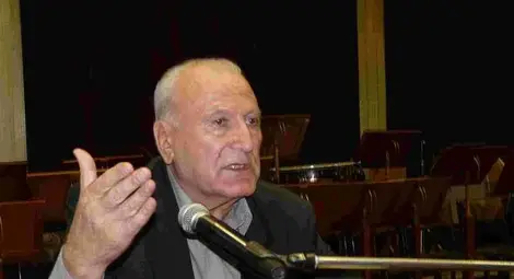 Александър Лилов се бори за живота си 