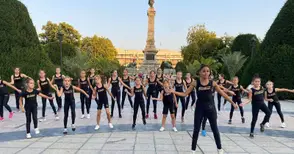 Флашмоб подкрепя 6-годишната  Яница на празника на детето