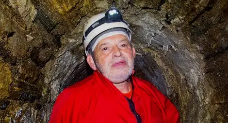 Спелеологът Алексей Жалов разказва за Атонските пещери Спелеологът Алексей Жалов разказва за Атонските пещери