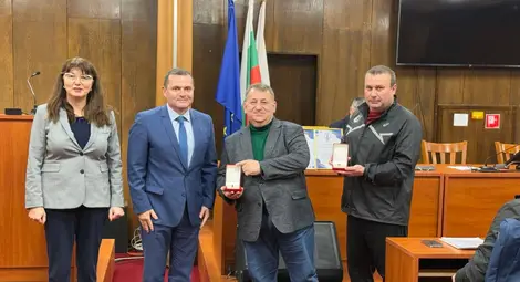 Първенци в Ученическите игри в Русе бяха наградени от кмета Пенчо Милков