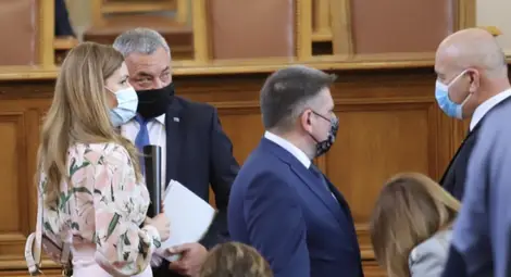 Всеки заразен с Covid-19 ще подлежи на задължителна изолация или болнично лечение