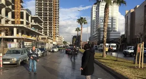 Турската полиция уби двама &bdquo;терористи&rdquo; след взрива в Измир