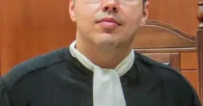 Доктор по право стана заместник председател на Административния съд