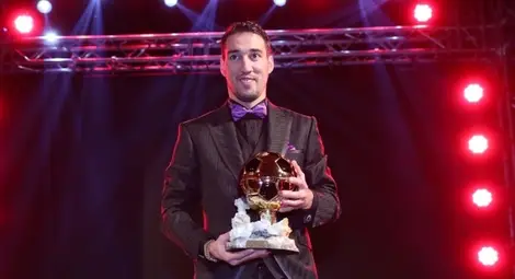 Анкетата за футболист на годината - фарс след фарс с измислени герои Анкетата за футболист на годината - фарс след фарс с измислени герои