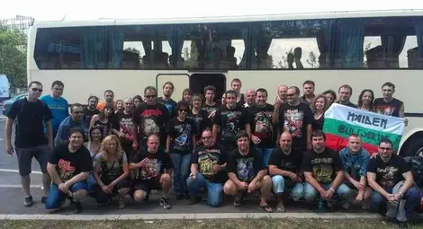 &bdquo;Айрън Мейдън&ldquo; развяха първо българския трибагреник на концерта си в Букурещ