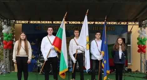 Кметът на Ценово д-р Петър Петров на 46-ата годишнина на общината: Обликът на региона не спира да се променя, до лятото отваря комплекс за отдих с плувен басейн