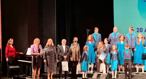 Концертът "България пее&ldquo; събра на русенска сцена 4 български хо̀ра